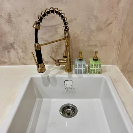 Apartamento 2 Bedroom Near Train Station *